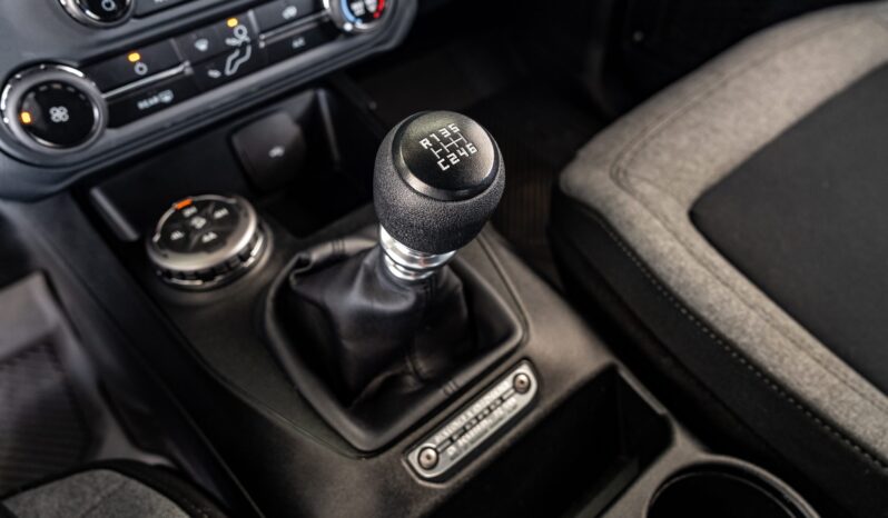 								2022 Ford Bronco 2-Door 7-Speed full									