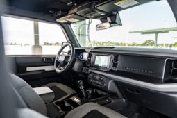 										2022 Ford Bronco 2-Door 7-Speed full									