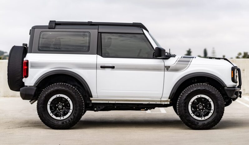 								2022 Ford Bronco 2-Door 7-Speed full									