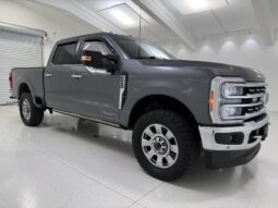 2023 Ford F-250 Super Duty Lariat full