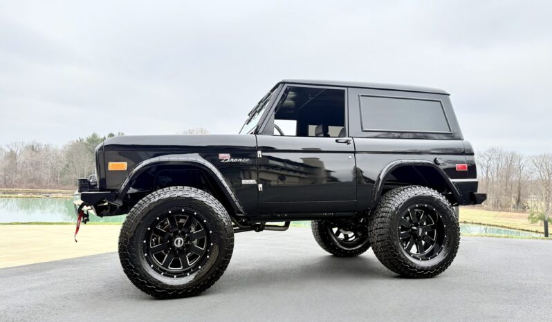								1973 Ford Bronco full									