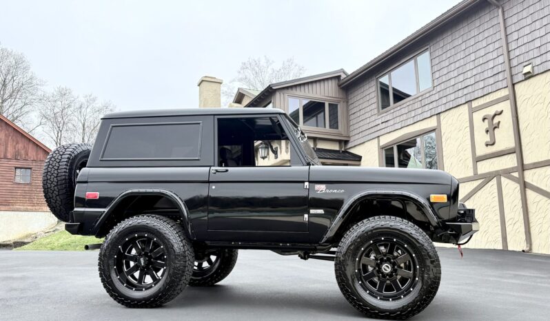 								1973 Ford Bronco full									