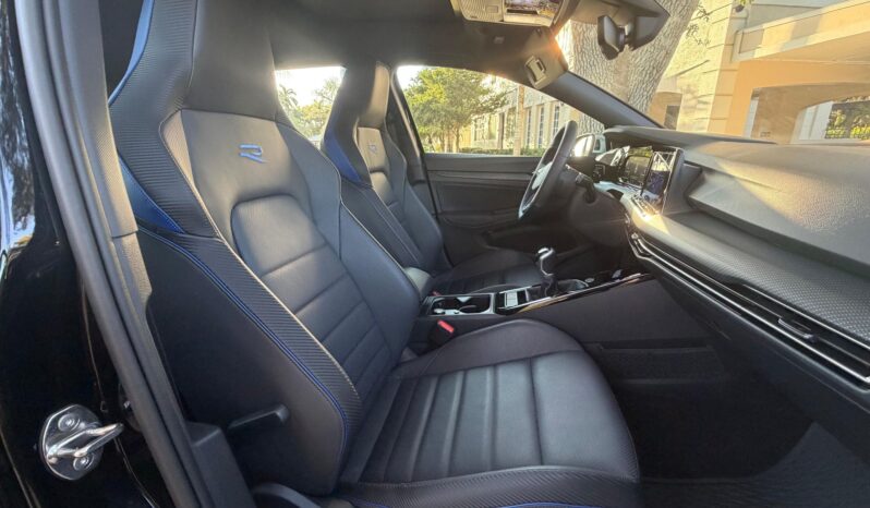 								2024 Volkswagen Golf R full									