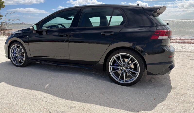 								2024 Volkswagen Golf R full									