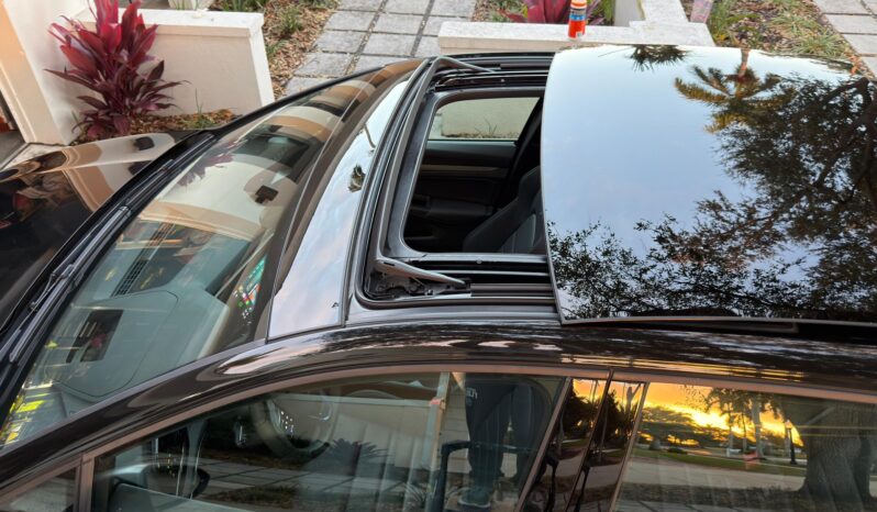 								2024 Volkswagen Golf R full									