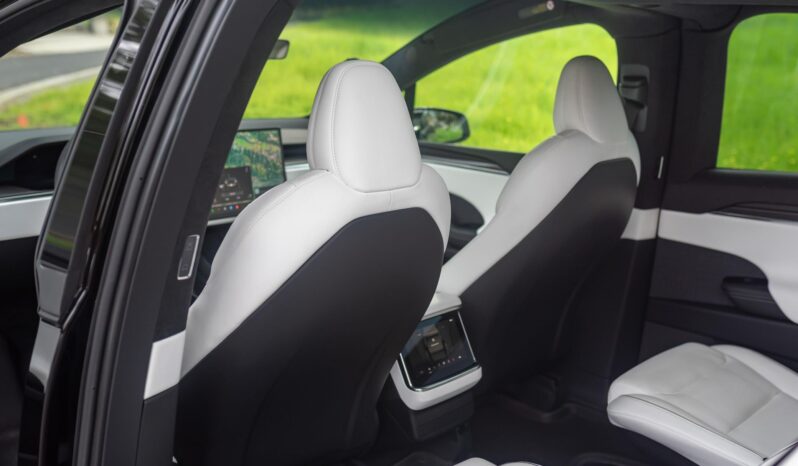 								2022 Tesla Model X Plaid full									