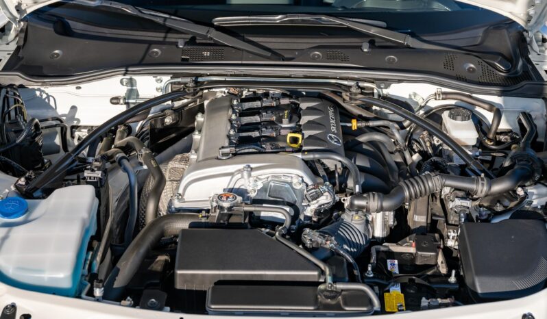 								2023 Mazda MX-5 Miata Club 6-Speed Manual full									