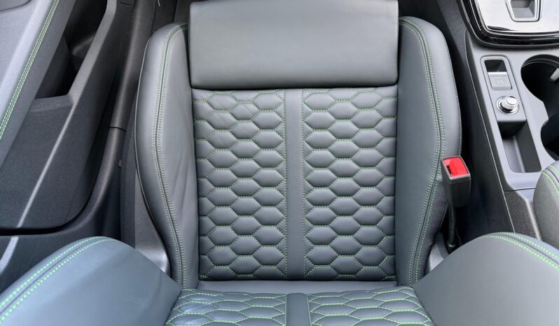 								2025 Audi RS3 2.5L full									