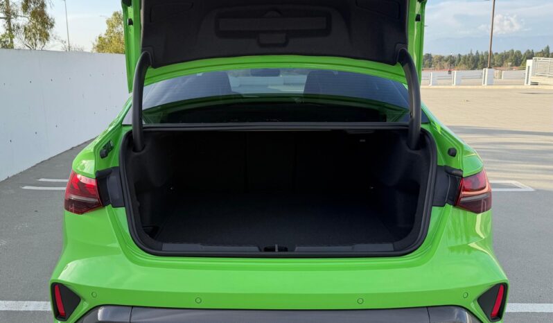 								2025 Audi RS3 2.5L full									