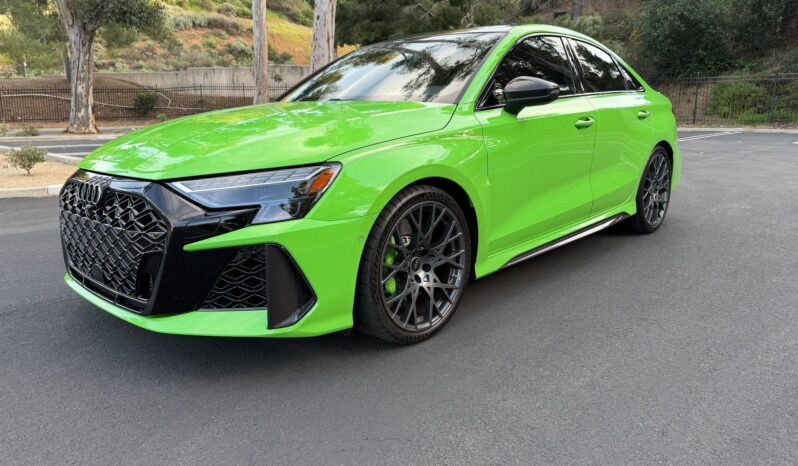 								2025 Audi RS3 2.5L full									