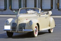 1939 Lincoln-Zephyr Convertible Sedan