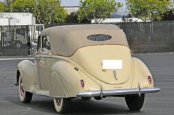 1939 Lincoln-Zephyr Convertible Sedan