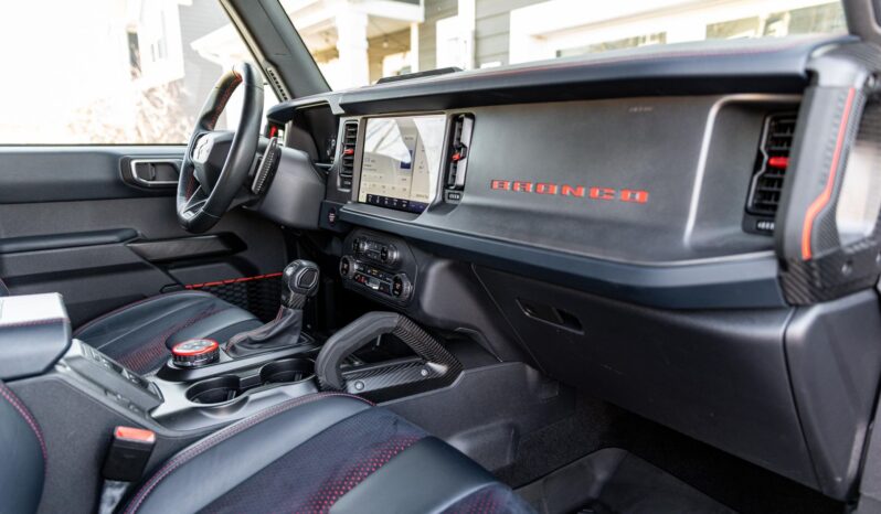 								2023 Ford Bronco Raptor 418-hp Twin-Turbo full									