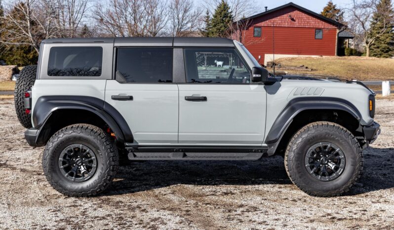 								2023 Ford Bronco Raptor 418-hp Twin-Turbo full									