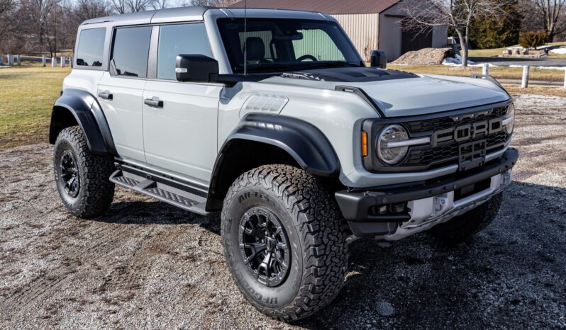 								2023 Ford Bronco Raptor 418-hp Twin-Turbo full									