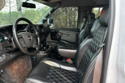 2023 GMC Savana G2500 Explorer Conversion Van full
