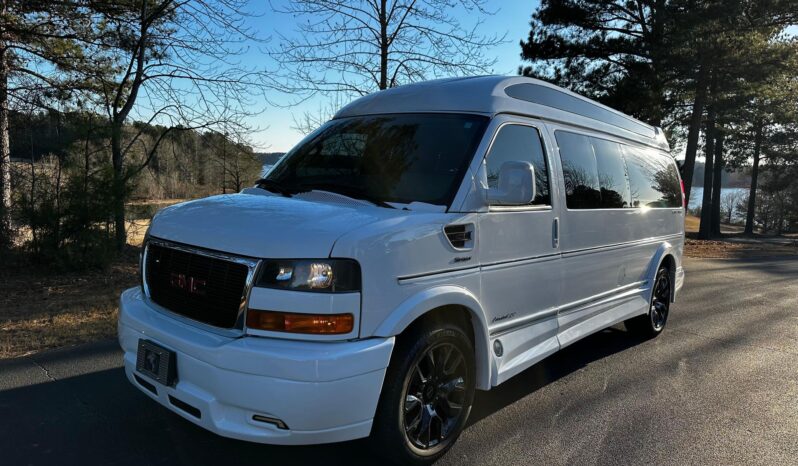 								2023 GMC Savana G2500 Explorer Conversion Van full									