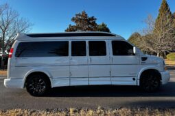 2023 GMC Savana G2500 Explorer Conversion Van full