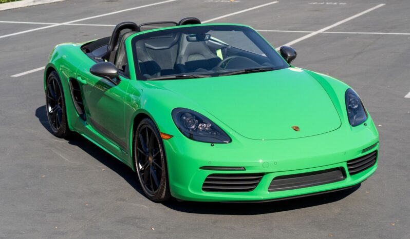 								2023 Porsche 718 Boxster T full									