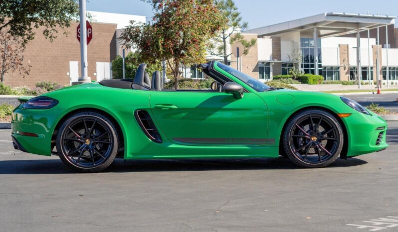 								2023 Porsche 718 Boxster T full									