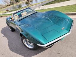 										1971 Chevrolet Corvette Convertible 4-Speed full									
