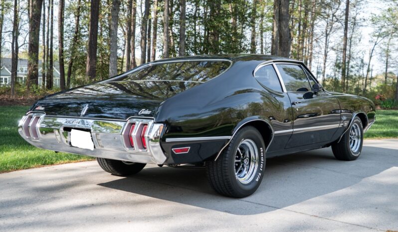 								1970 Oldsmobile Cutlass S Sport Coupe 4-Speed full									