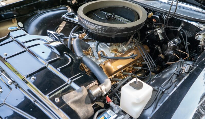 								1970 Oldsmobile Cutlass S Sport Coupe 4-Speed full									