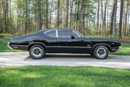 										1970 Oldsmobile Cutlass S Sport Coupe 4-Speed full									