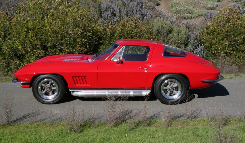 								1966 Chevrolet Corvette Coupe 5-Speed full									