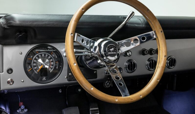 								1970 Ford Bronco Sport full									