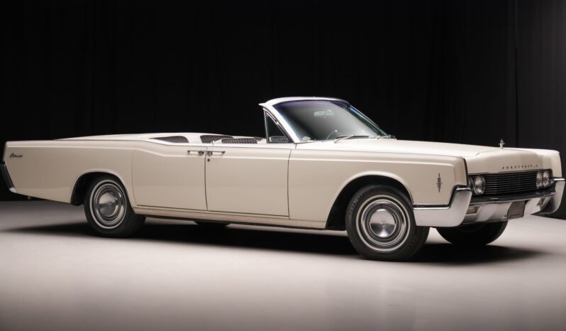								1966 Lincoln Continental Convertible full									