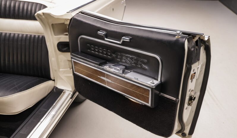 								1966 Lincoln Continental Convertible full									