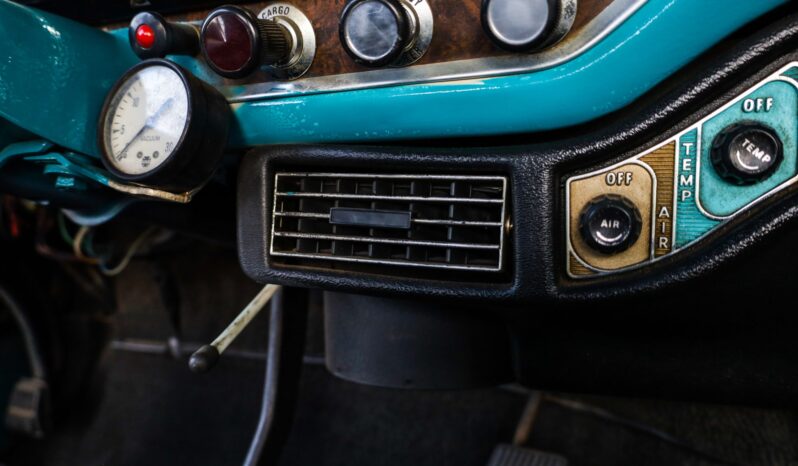 								1970 Ford F-250 Ranger XLT Camper Special full									