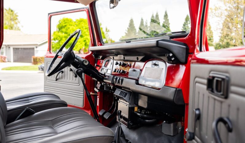 								1977 Toyota Land Cruiser FJ40 5-Speed full									