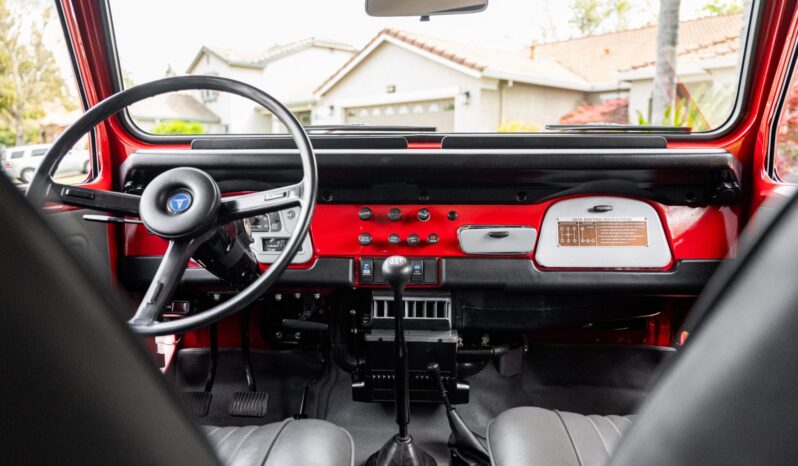 								1977 Toyota Land Cruiser FJ40 5-Speed full									