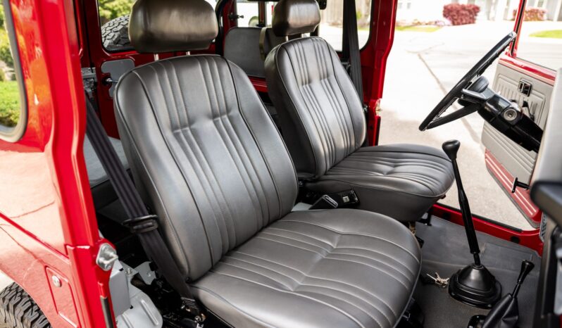 								1977 Toyota Land Cruiser FJ40 5-Speed full									