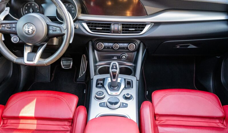 								2022 Alfa Romeo Stelvio Veloce Q4 full									