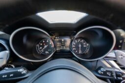 										2022 Alfa Romeo Stelvio Veloce Q4 full									