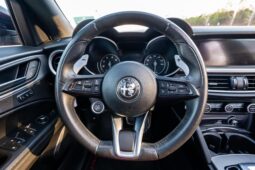 										2022 Alfa Romeo Stelvio Veloce Q4 full									