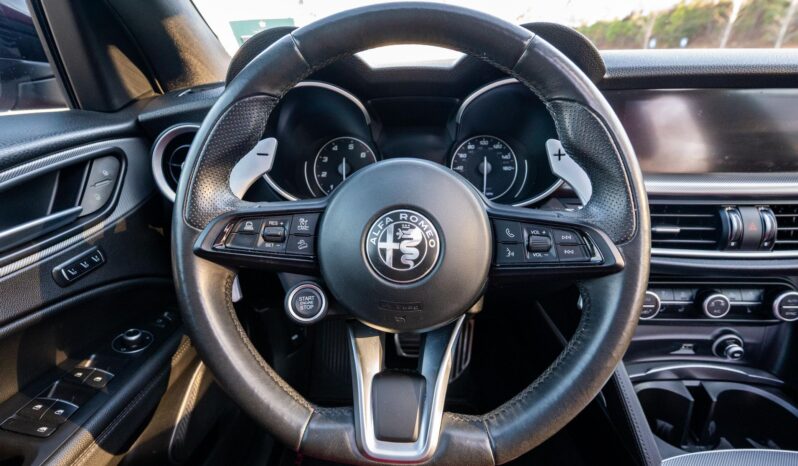 								2022 Alfa Romeo Stelvio Veloce Q4 full									