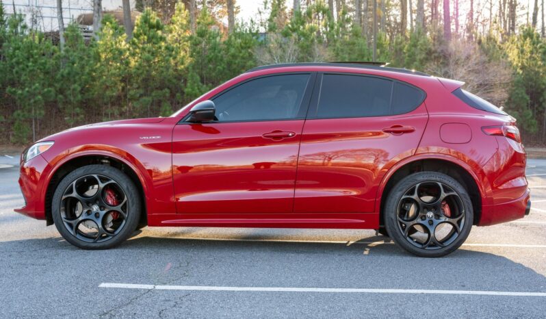 								2022 Alfa Romeo Stelvio Veloce Q4 full									