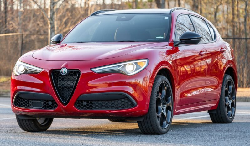 								2022 Alfa Romeo Stelvio Veloce Q4 full									
