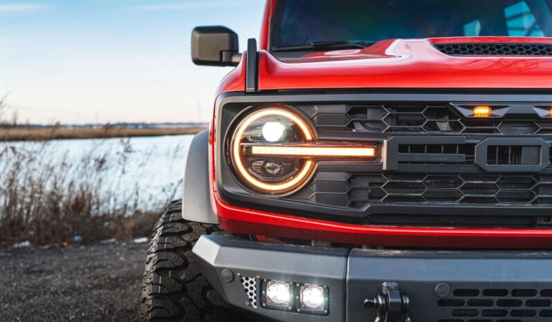 								2023 Ford Bronco Big Bend full									