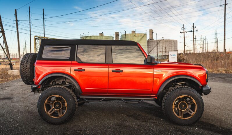 								2023 Ford Bronco Big Bend full									