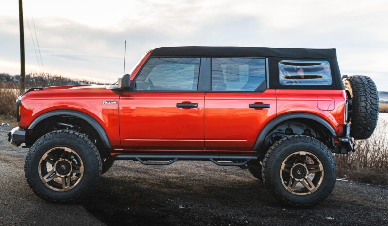 								2023 Ford Bronco Big Bend full									