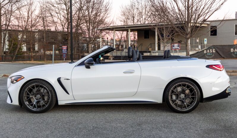 								2025 Mercedes-AMG CLE53 Cabriolet full									