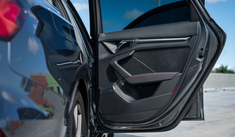 								2023 Audi RS3 401Hp full									