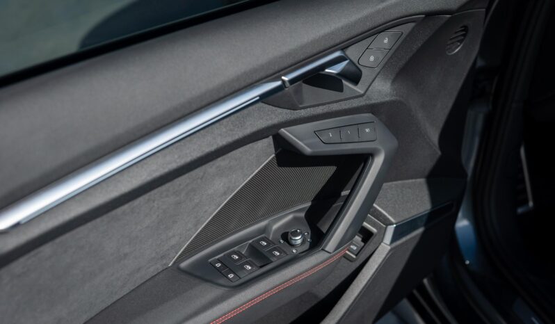 								2023 Audi RS3 401Hp full									