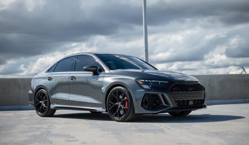 								2023 Audi RS3 401Hp full									