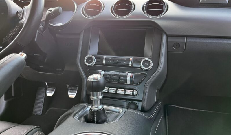 								2022 Ford Mustang GT Coupe Premium full									